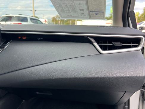Used 2022 Toyota Corolla LE image 49