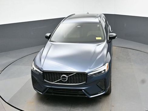 Used 2025 Volvo XC60 B5 Plus w/ Protection Package Premier image 42
