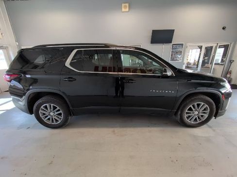 Used 2023 Chevrolet Traverse LT w/ LPO, Floor Liner Package AWD/4WD image 6