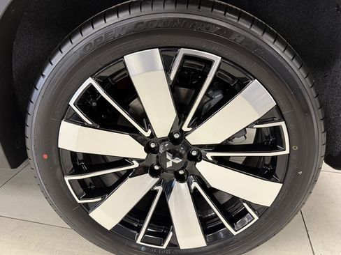 New 2026 Mitsubishi Outlander SEL image 10