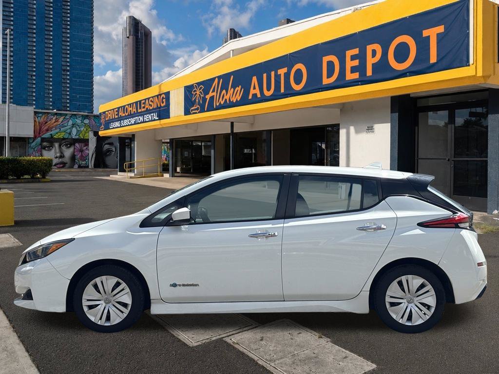 Used 2019 Nissan Leaf S w/ S Charge Package FWD image 2