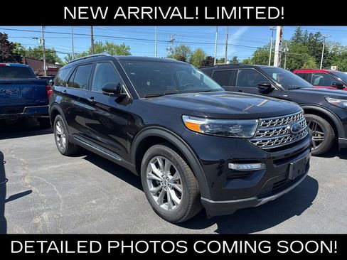 Used 2023 Ford Explorer Limited w/ Limited Technology Package AWD/4WD image 3