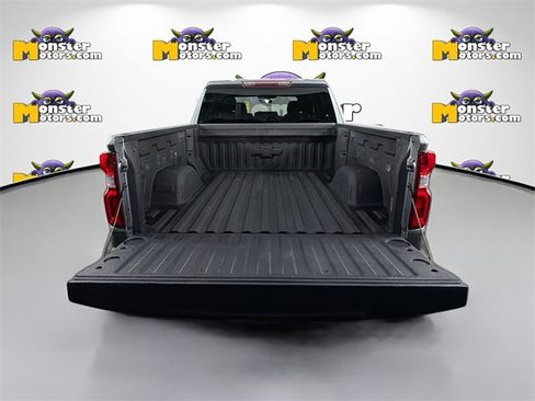 Used 2020 Chevrolet Silverado 1500 Custom w/ Custom Convenience Package image 22