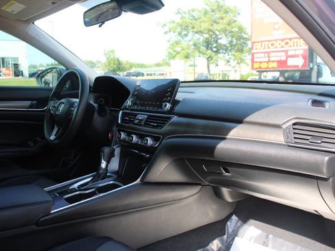 Used 2019 Honda Accord LX image 16