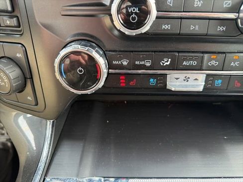 Used 2023 Ford F150 Lariat w/ Equipment Group 502A High image 39