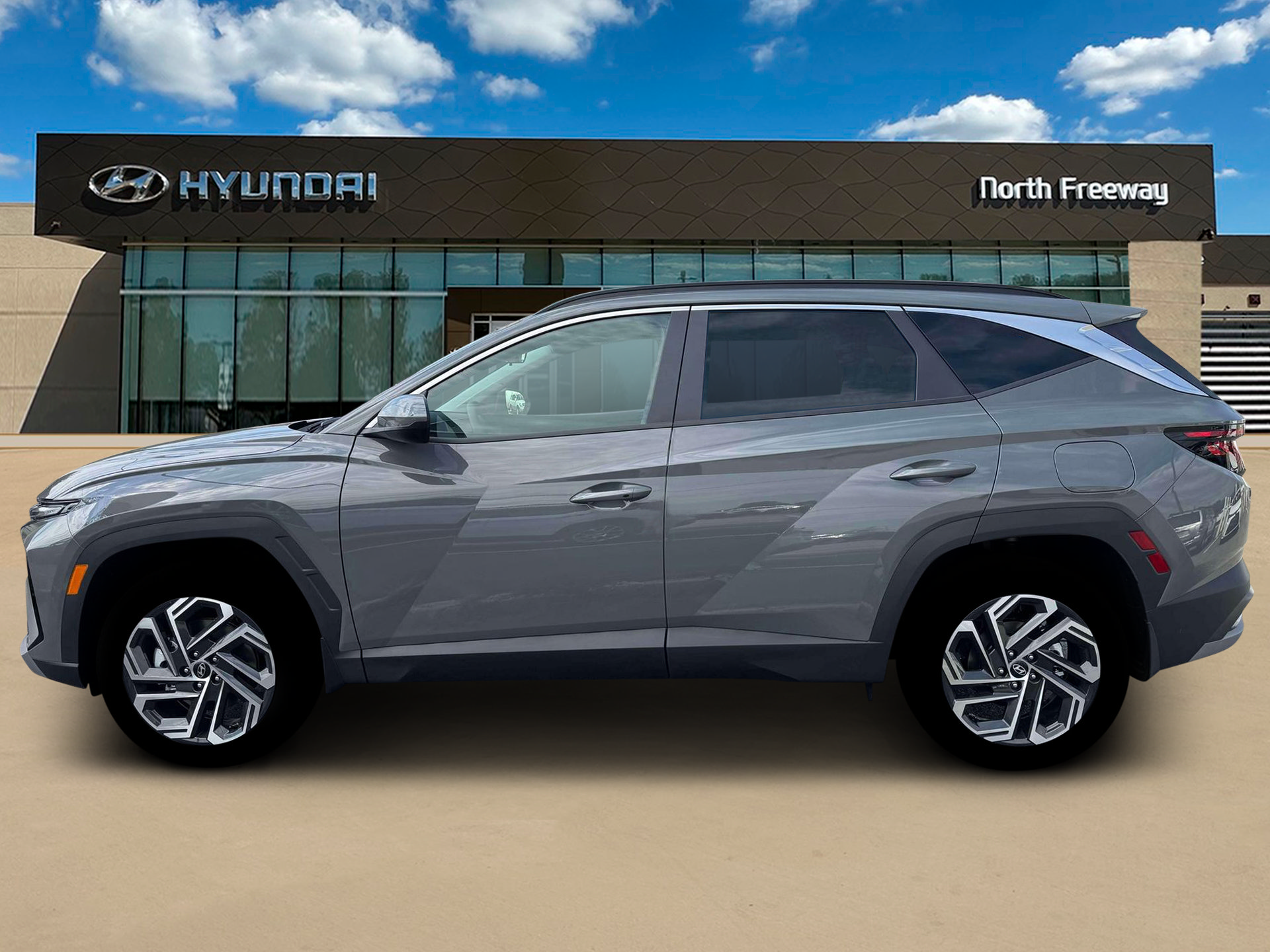 New 2026 Hyundai Tucson SEL Plus FWD image 3