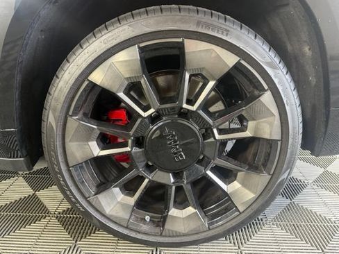 Used 2025 BMW XM AWD/4WD image 14