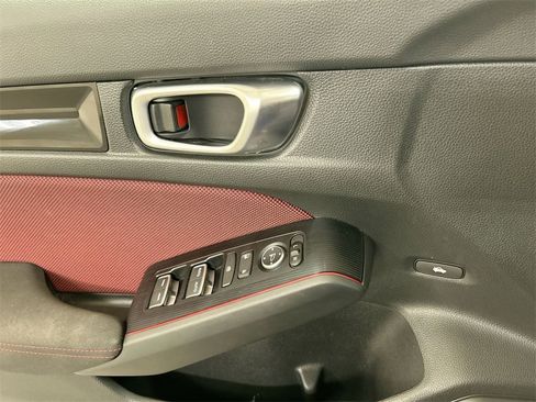 Used 2024 Honda Civic Si image 17