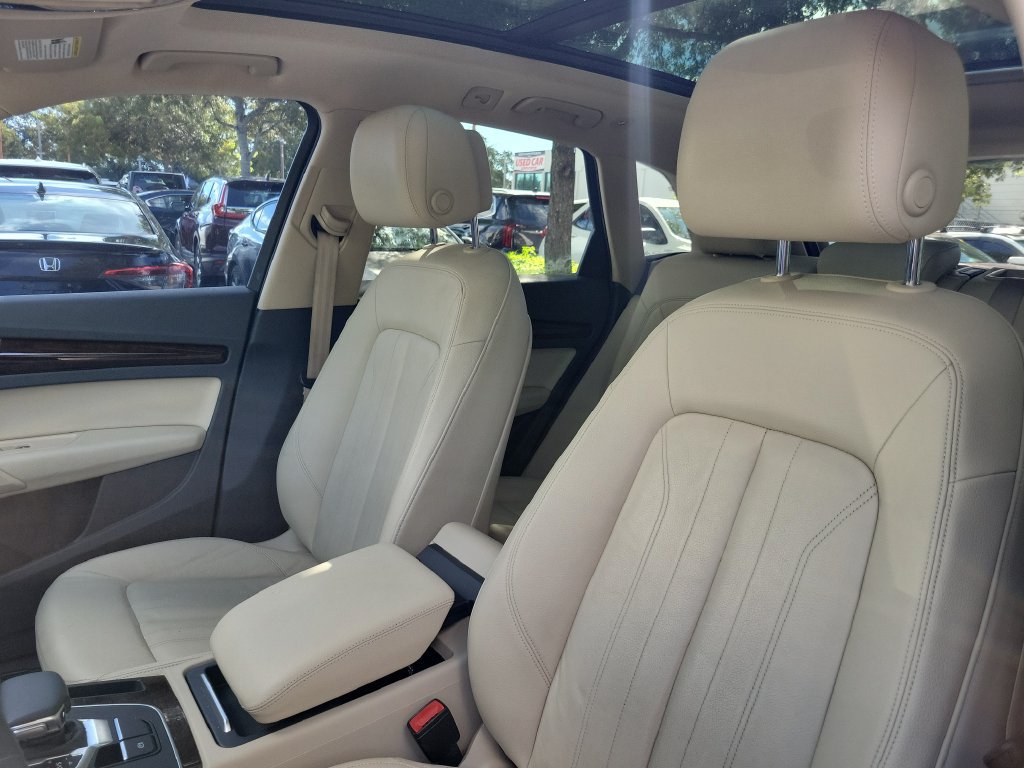 Used 2019 Audi Q5 2.0T Premium w/ Convenience Package AWD/4WD image 26