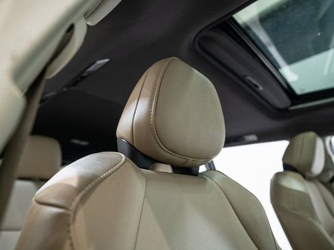 Used 2024 Toyota Sienna XLE image 15