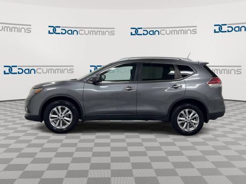 Used 2016 Nissan Rogue SV w/ SV Premium Package AWD/4WD image 5