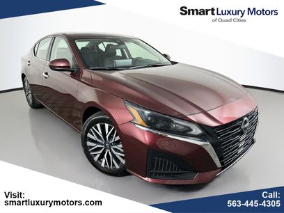 Used 2024 Nissan Altima 2.5 SV w/ SV Premium Package