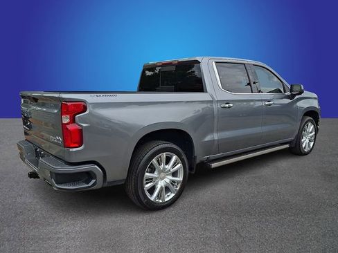 Used 2019 Chevrolet Silverado 1500 High Country w/ High Country Premium Package AWD/4WD image 5