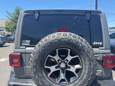 Used 2019 Jeep Wrangler Unlimited Rubicon AWD/4WD image 6