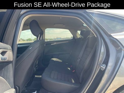 Used 2020 Ford Fusion SE AWD/4WD image 8