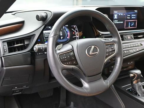 Certified 2022 Lexus ES 350 w/ Premium Package FWD image 28
