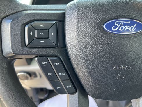Used 2017 Ford F550 4x4 Regular Cab Super Duty image 29