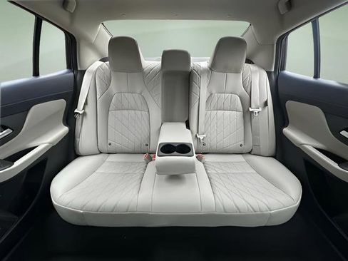 New 2026 Nissan Sentra SL FWD image 22