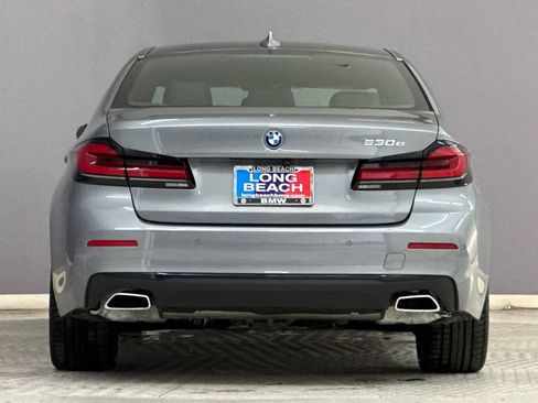 Certified 2023 BMW 530e w/ Premium Package image 9