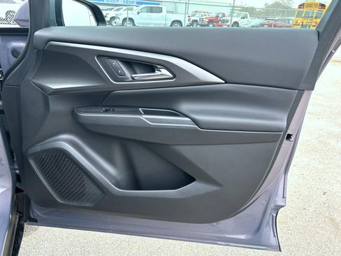 New 2026 Chevrolet Equinox EV LT image 15