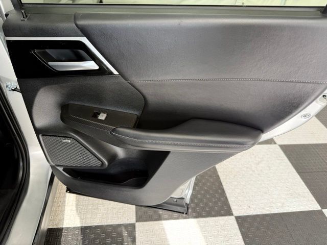 Used 2025 Mitsubishi Outlander SE AWD/4WD image 27
