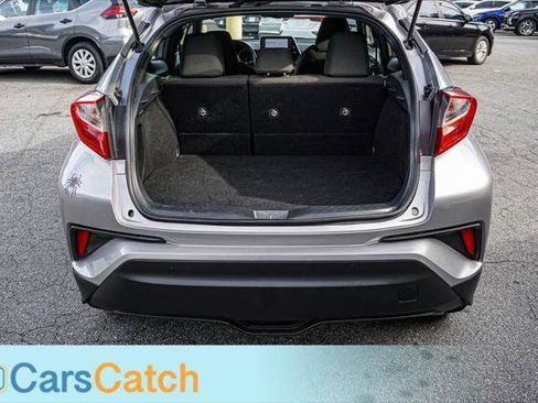 Used 2019 Toyota C-HR XLE image 35