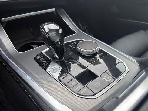 Used 2019 BMW X5 xDrive50i w/ Parking Assistance Package image 18