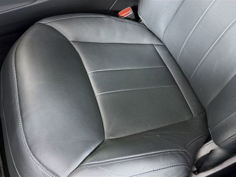 Used 2025 Land Rover Range Rover Sport SE image 22