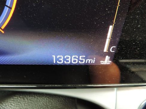 Certified 2025 Chevrolet Trax LT w/ LT Convenience Package image 30