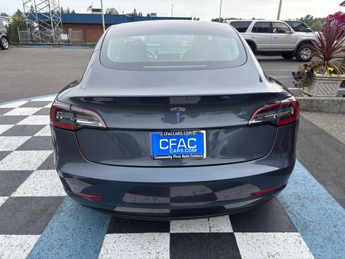 Used 2023 Tesla Model 3 Standard Range RWD image 3