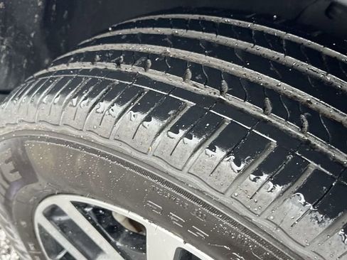 Used 2022 Ford Maverick Lariat image 17