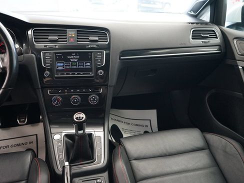 Used 2017 Volkswagen GTI SE FWD image 12