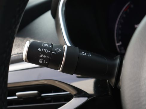 Used 2023 Acura MDX SH-AWD image 39