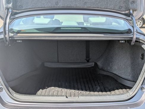 Used 2020 Honda Accord EX image 31