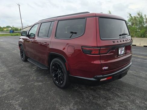 Used 2024 Jeep Wagoneer Series II w/ Convenience Group I image 3
