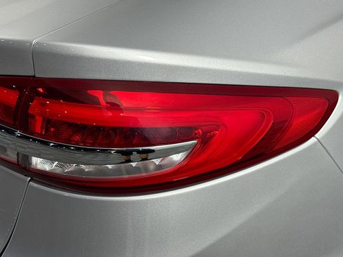 Used 2018 Ford Fusion S image 33