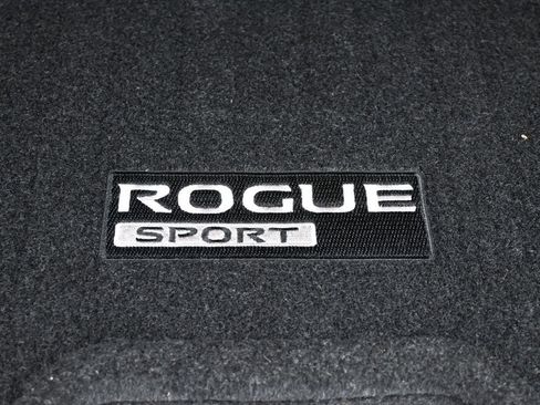 Used 2021 Nissan Rogue Sport SV image 37