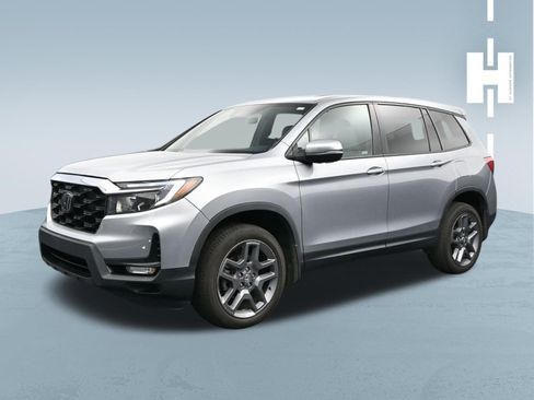 Used 2023 Honda Passport EX-L image 3