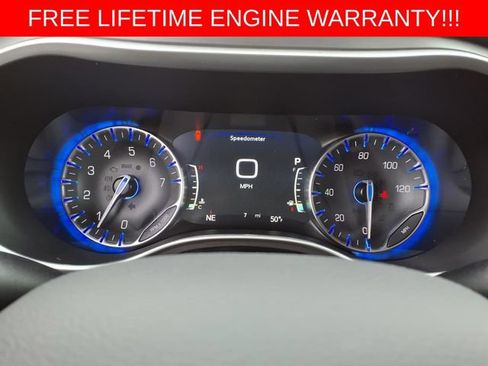 New 2027 Chrysler Pacifica Select AWD/4WD image 17