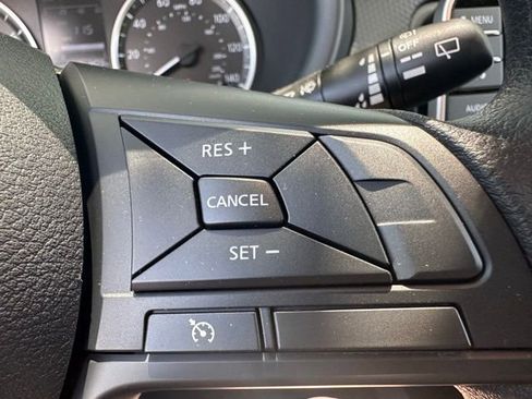 New 2025 Nissan Kicks Play S image 26