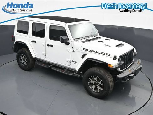Used 2023 Jeep Wrangler Unlimited Rubicon 392 w/ Xtreme Recon 35" Tire Package AWD/4WD image 18