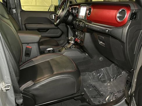 Used 2023 Jeep Wrangler Unlimited Rubicon w/ Steel Bumper Group image 10