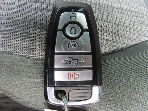 Used 2023 Ford F250 XLT w/ XLT Premium Package AWD/4WD image 77