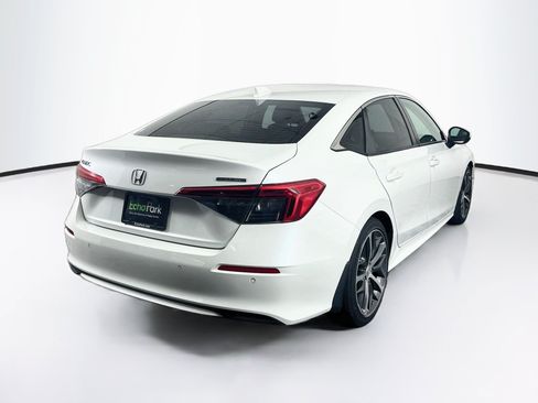 Used 2023 Honda Civic Touring image 9