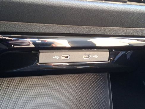 Used 2024 Volkswagen GTI SE image 24