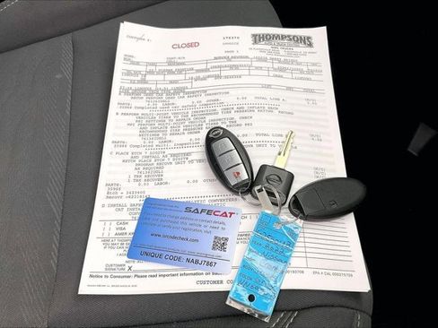 Used 2022 Nissan Frontier SV w/ Technology Package image 11