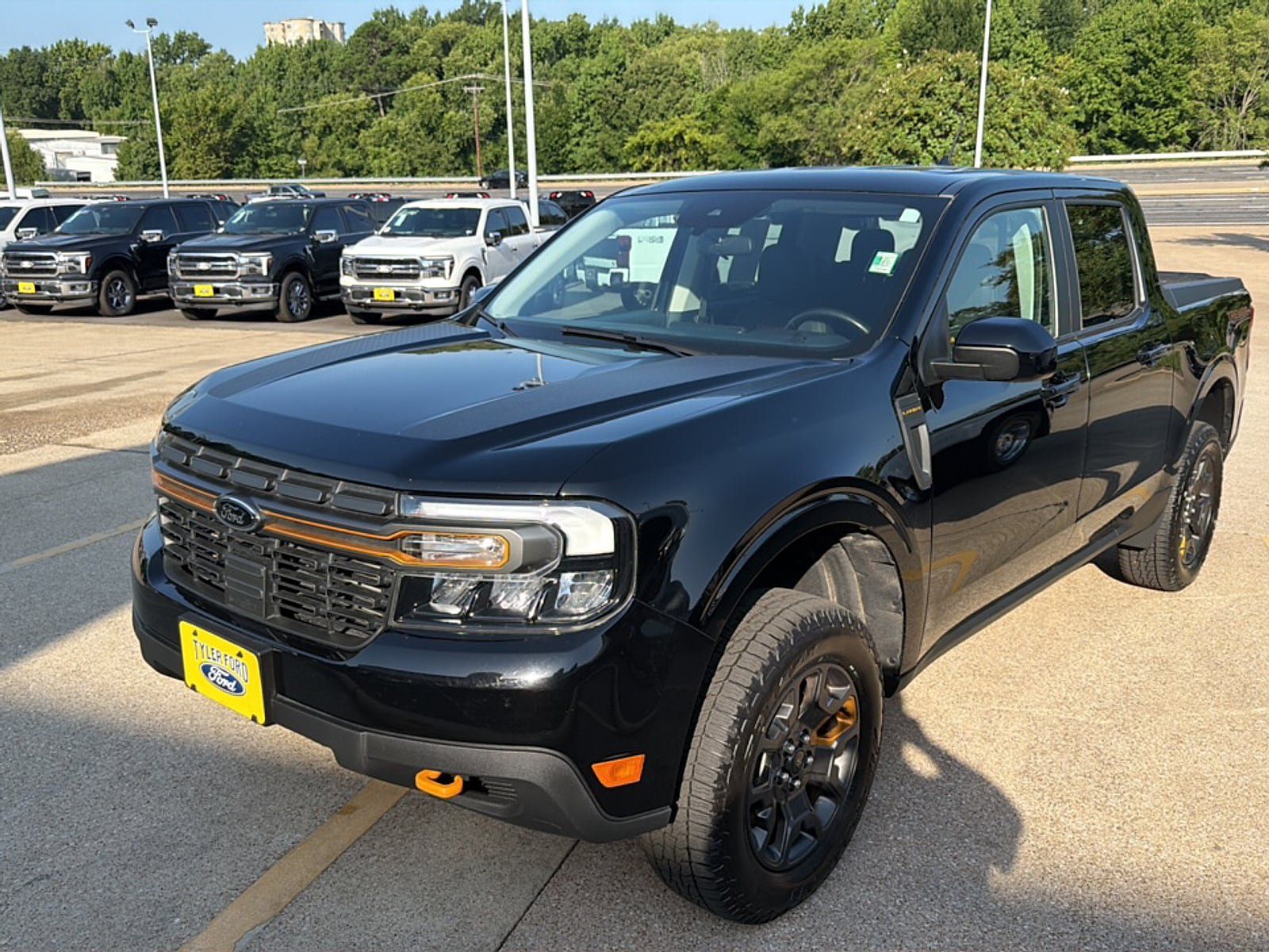 Used 2024 Ford Maverick Tremor w/ Tremor Off-Road Package AWD/4WD image 4