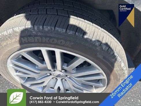Used 2024 Ford Expedition Limited image 4