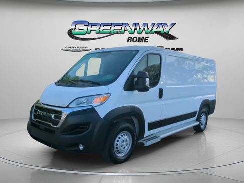 Used 2025 RAM ProMaster 2500 w/ U-Haul Equipment Group FWD image 12