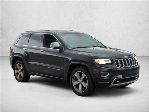 Used 2015 Jeep Grand Cherokee Overland RWD image 3